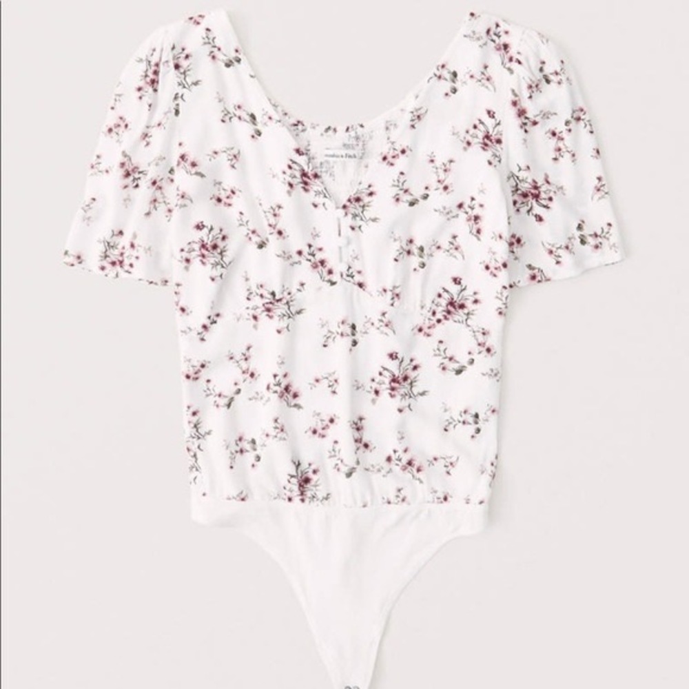 NWT abercrombie floral elastic thong bodysuit size small